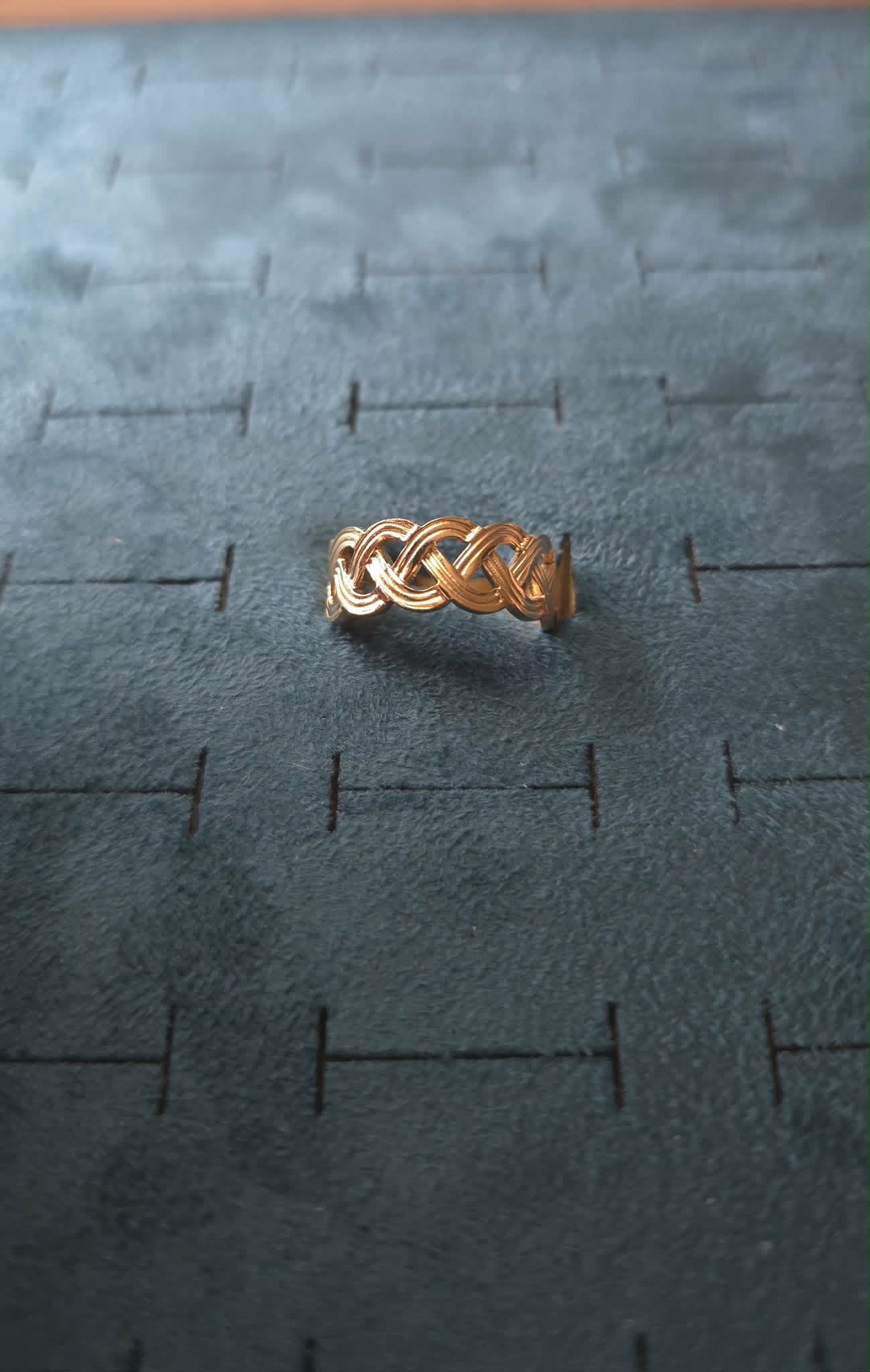 golden knot