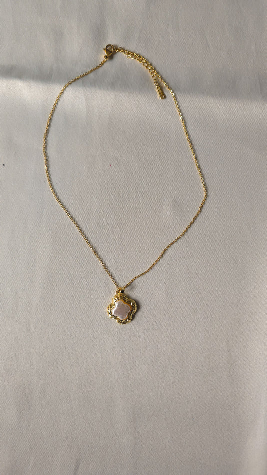 FOUFOU necklace