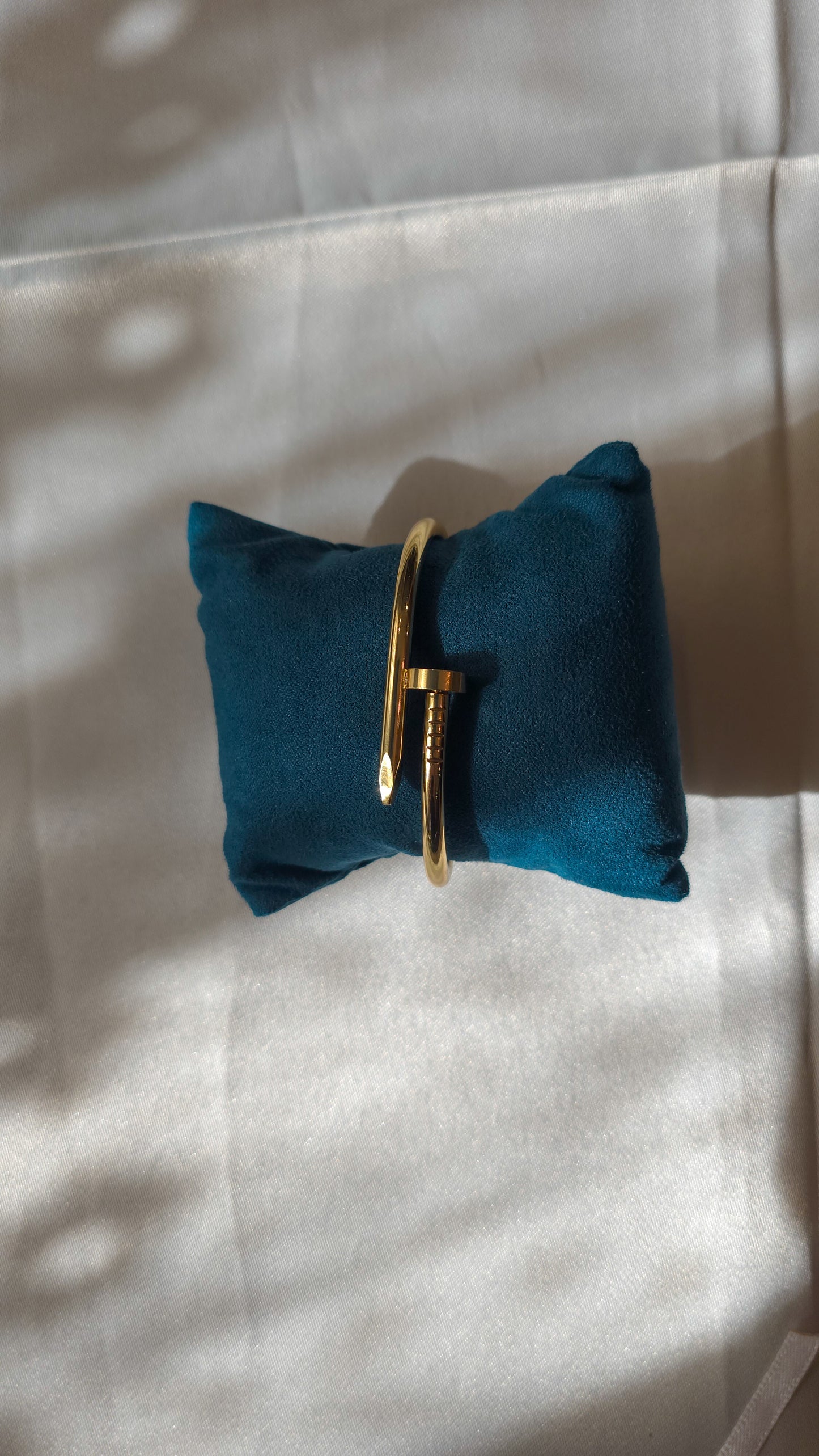 infinity CRTR  Bracelet