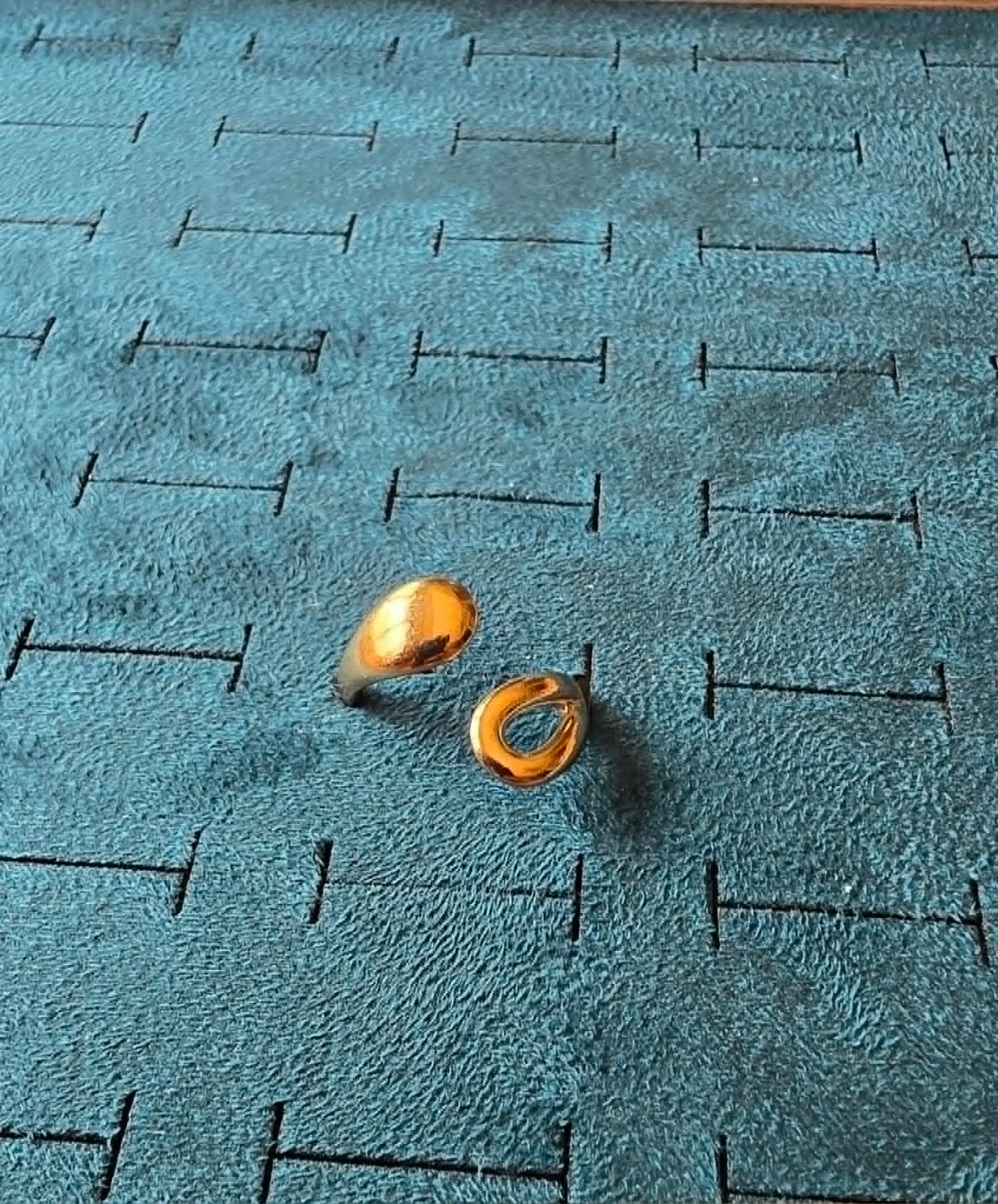 Luminous Knot